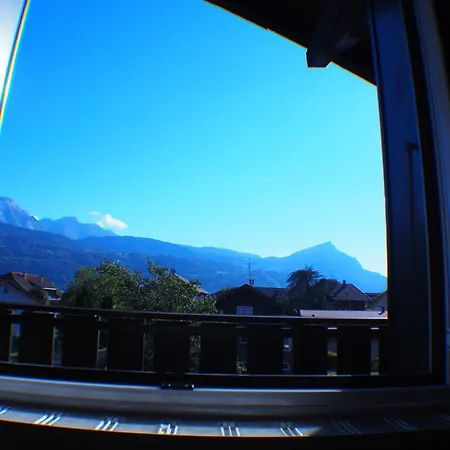 Le Du Pontvys Apartment